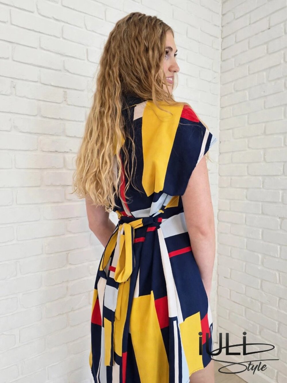 iULi Style Colorblock Geometric Print Tie Waist Mini Dress Navy Yellow Red